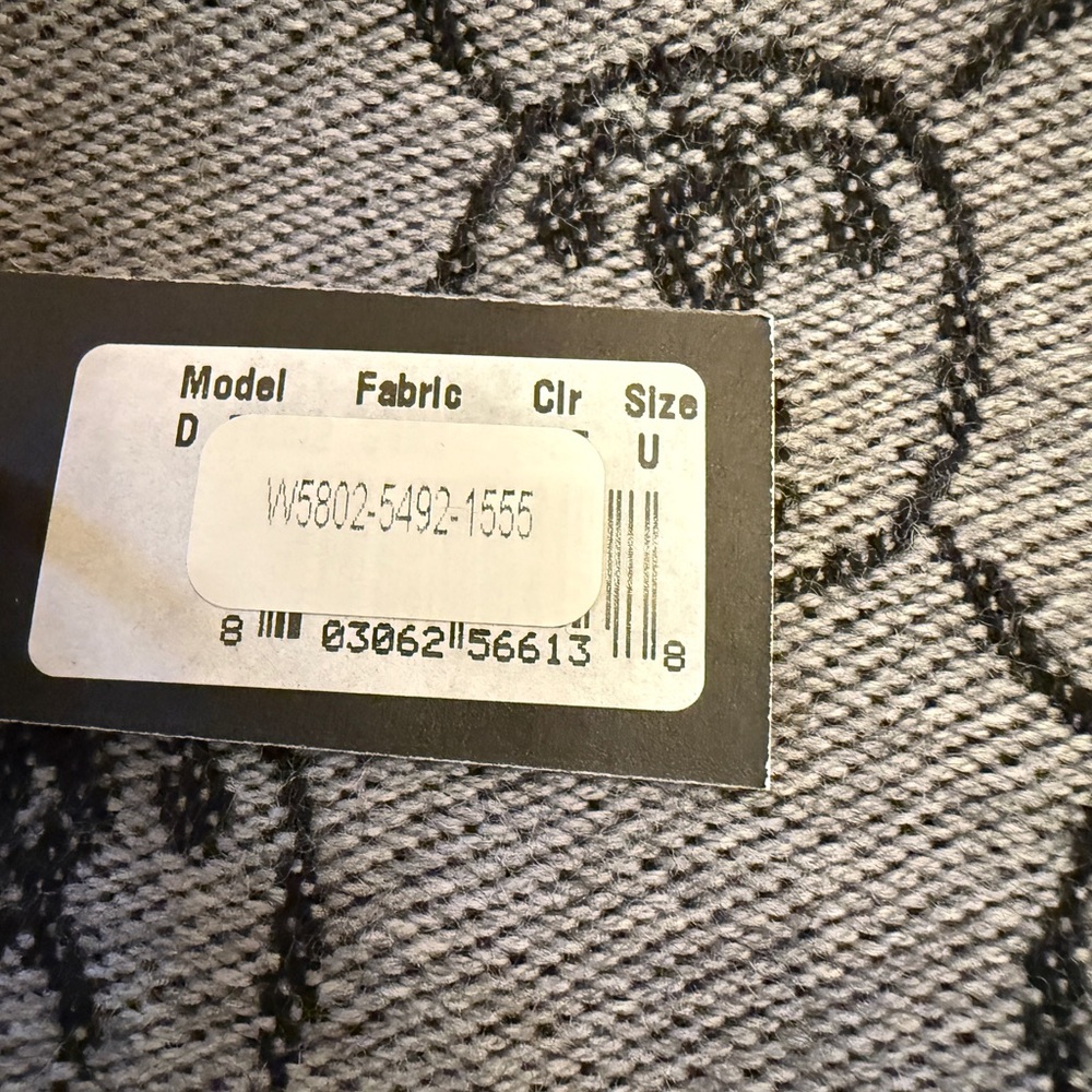 Moschino Gray and Black 100% Wool Fringe Throw Wrap Scarf. New With Tags - Picture 5 of 7